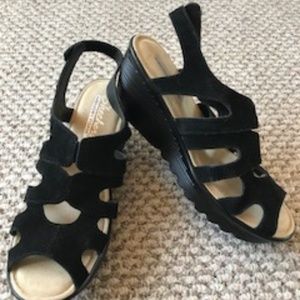 Skechers Wedge Sandles